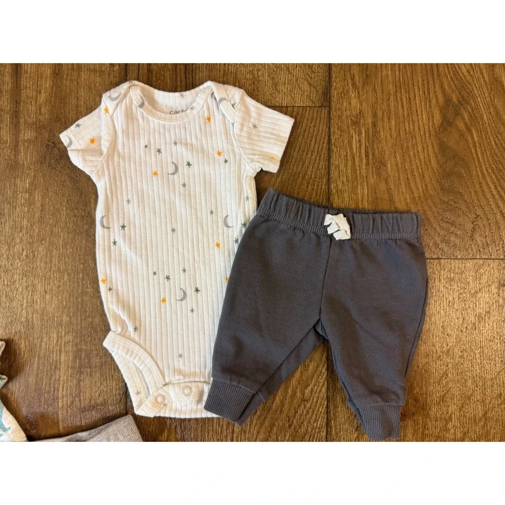 Newborn Baby Boy Bodysuits Shirts Jeans Pants Outfits Clothes Lot Dinosaurs